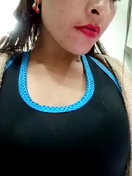 Fox_Roxxan live sex cam