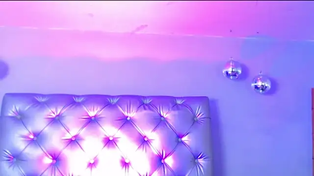 SilvanyMontana's cam snapshot