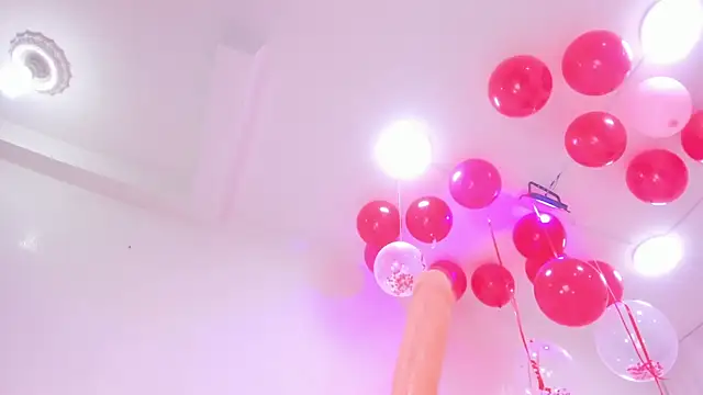 megan_rous_'s cam snapshot