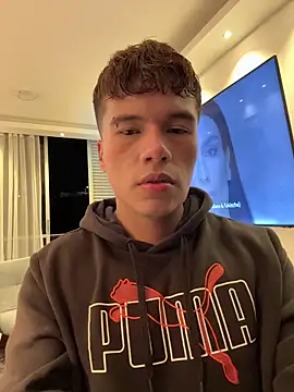 Logan_smith1 live sex cam