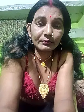 YOURFIVAA live sex cam