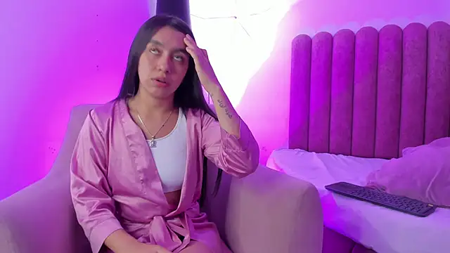 Zara_Cardona live sex cam