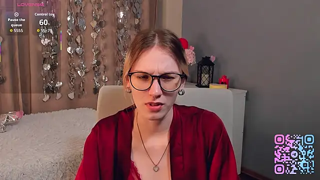 SharylSmalt live sex cam