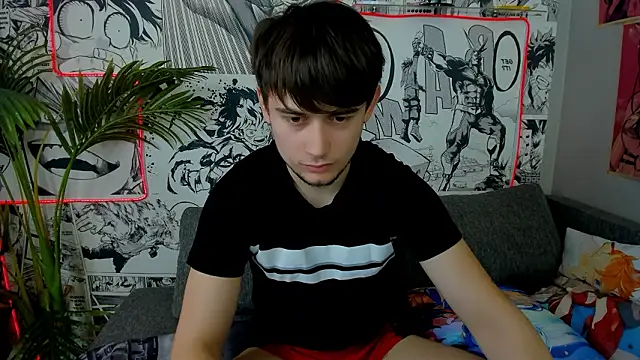 AlejandroEllias live sex cam