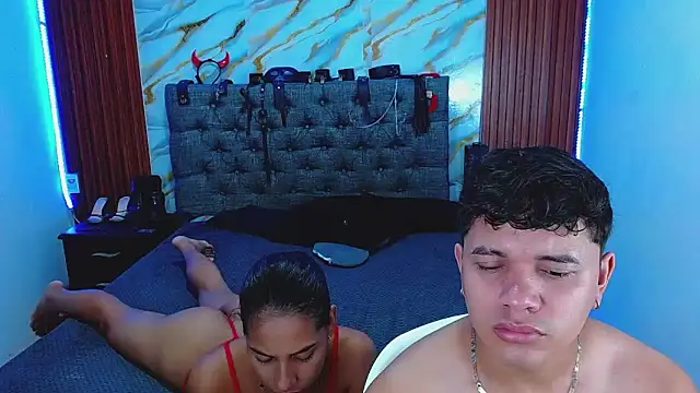 Meryandcris live sex cam