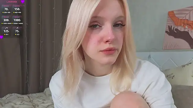 EdlaHewell live sex cam