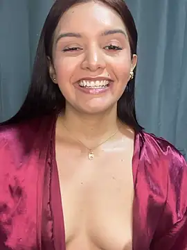 Melanyprada live sex cam