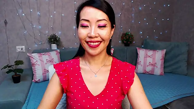 LiaPak's cam snapshot