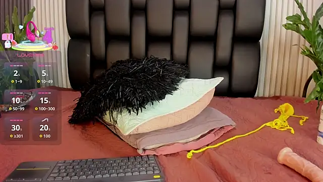 PamelaAnderson_2 live sex cam