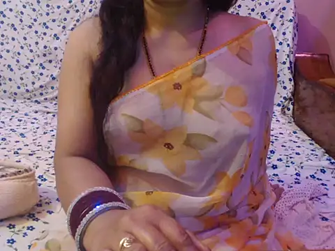 Rozy-Corvy live sex cam