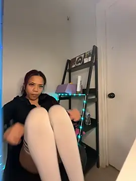 ArielsFeet333's cam snapshot