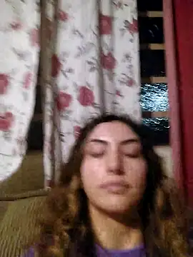 Larinhacat live sex cam