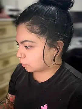 kimmiakiss22 live sex cam