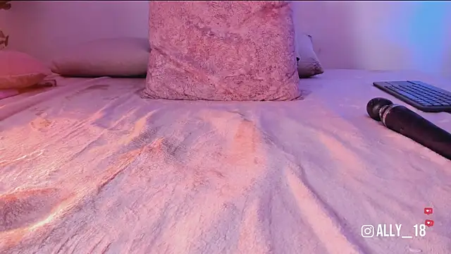 Ally_addams's cam snapshot