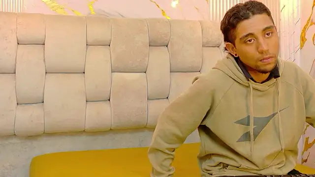 Annyeli live sex cam