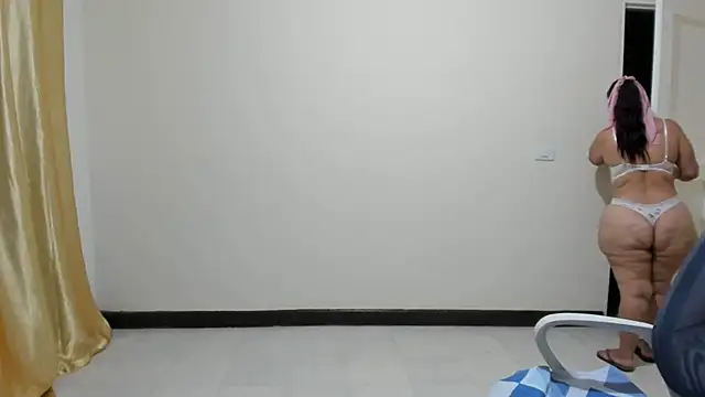 Dulcemilfi's cam snapshot