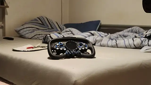 Alphapimmelchen live sex cam