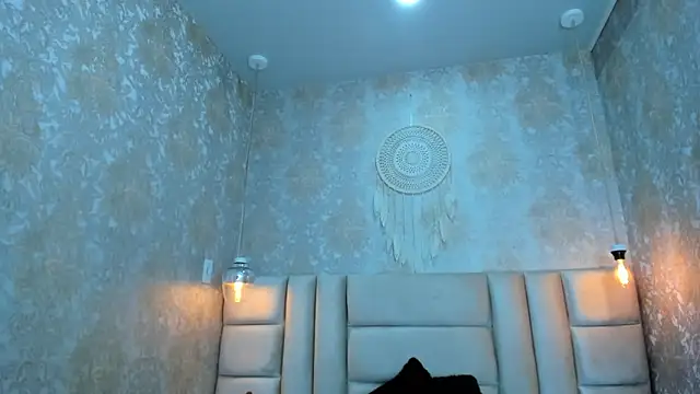 NahomiFireSex live sex cam