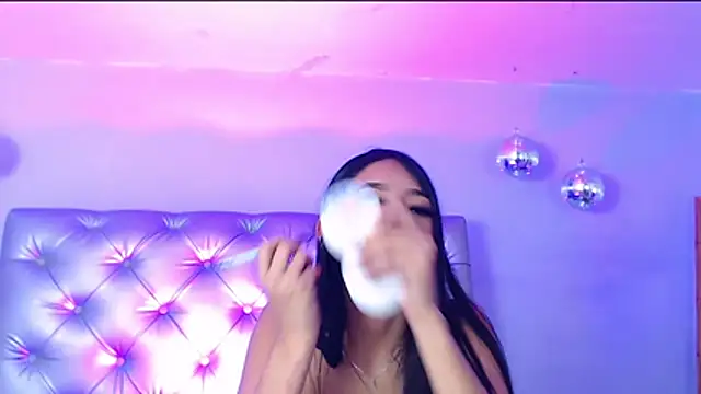 SilvanyMontana live sex cam