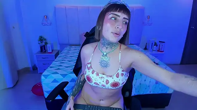 Gyal_8_'s cam snapshot