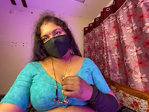 LouleyRanii's cam snapshot