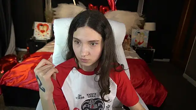 BabyFlowerr's cam snapshot