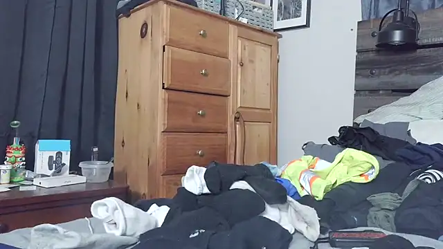 spazz247's cam snapshot