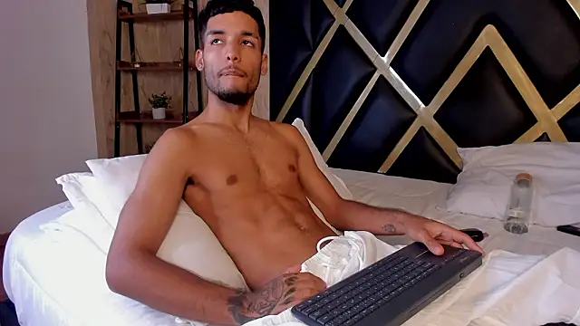 Thiagoferreti live sex cam