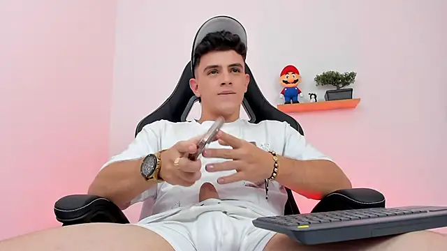 Mikecooper live sex cam