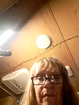 spicyG-maw's cam snapshot