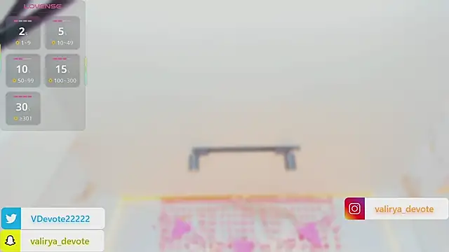 valirya_devote live sex cam