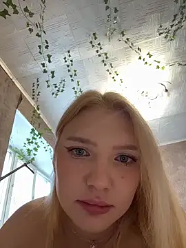 AmmyHot live sex cam