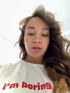 QuietNicole live sex cam