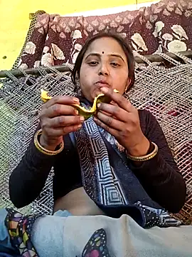 Pooja_hote's cam snapshot