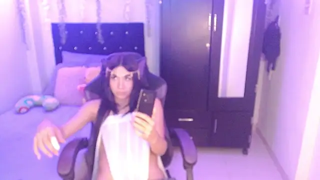 Lyaa_Cute live sex cam