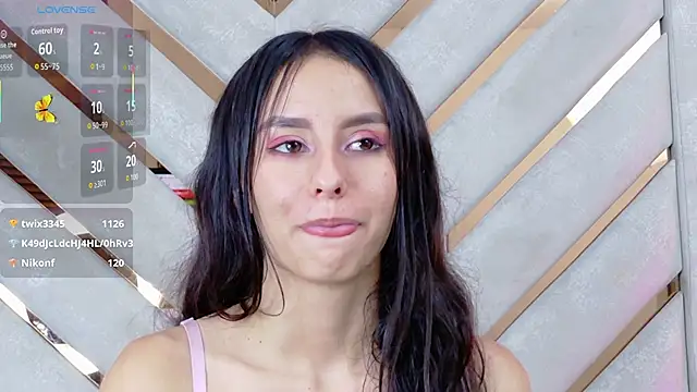 Sarah-Grace's cam snapshot