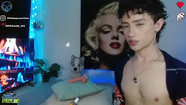 maxiy_001 live sex cam