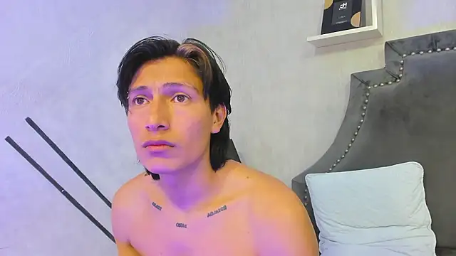 MarcoAndAllice live sex cam