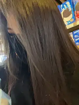 Carlin-yiyi live sex cam