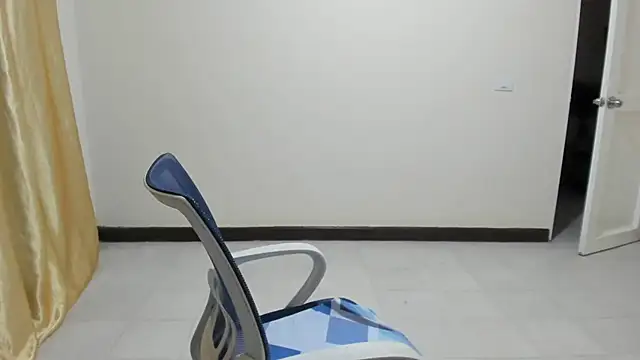 Dulcemilfi's cam snapshot