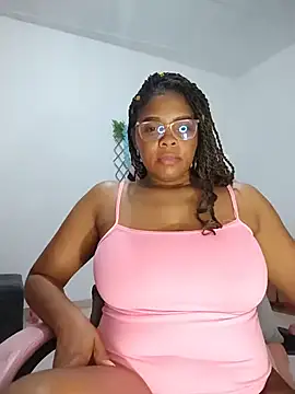 collegechica's cam snapshot