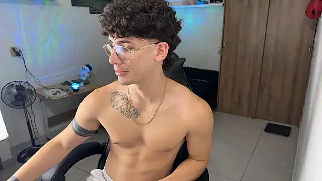 Kisan_Smith live sex cam