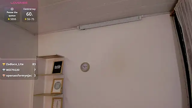 Mia_vitaler's cam snapshot