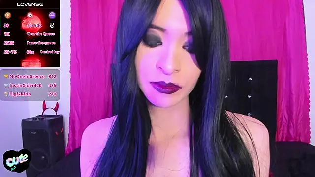 cutenaked_8 live sex cam