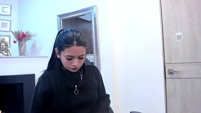 EimiLara's cam snapshot