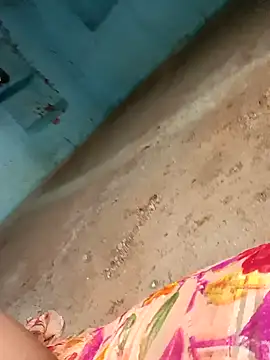 hemayadav111's cam snapshot