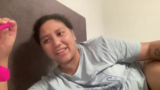 Kmiii21 live sex cam