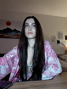 MayaGlow's cam snapshot