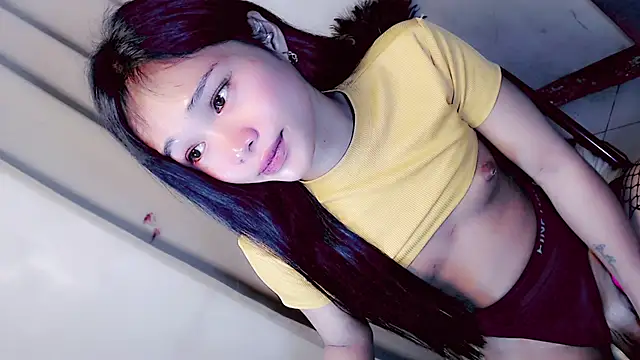 Amomentoflust99 live sex cam