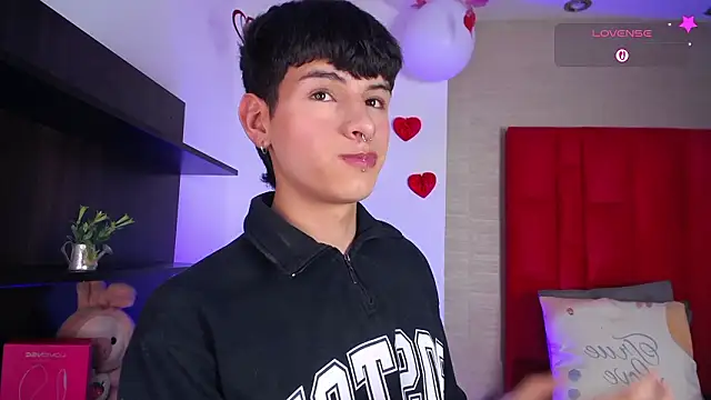 Ezra_Storm live sex cam